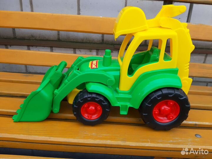 Детские игрушки трактор