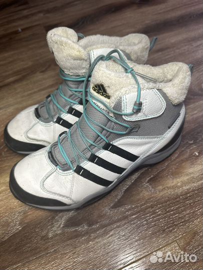 Ботинки женские adidas