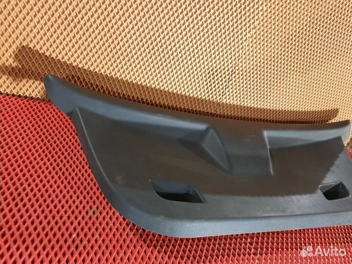 Обшивка крышки багажника Opel Corsa D