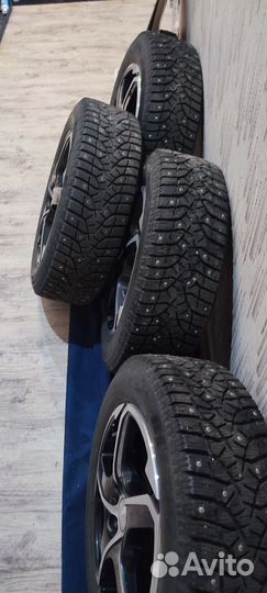 Bridgestone Blizzak Spike-02 185/65 R15 88T
