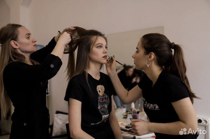 Макияж и прическа