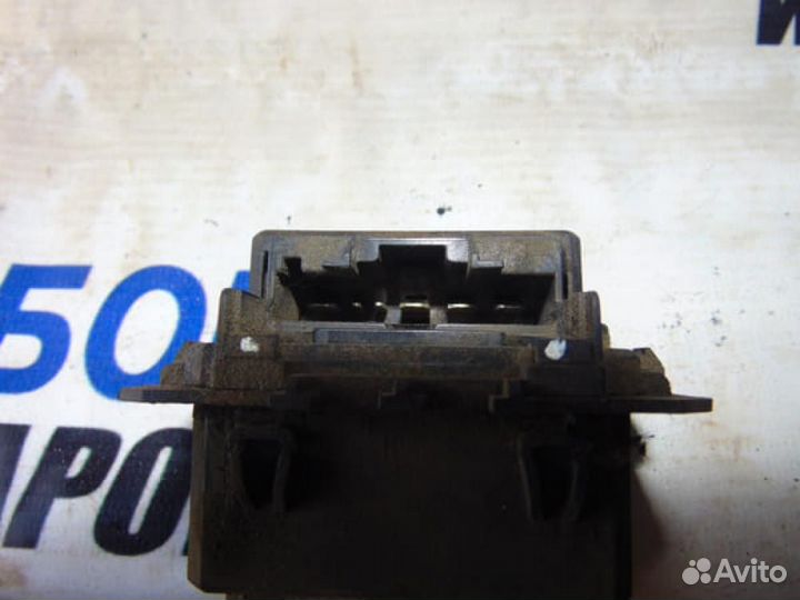 Резистор отопителя для Peugeot 300 308 2007
