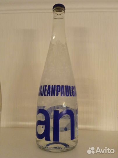 Коллекционные бутылки Evian