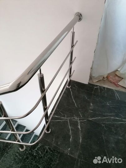 Перила, ограждения, пандусы, пристенные поручни