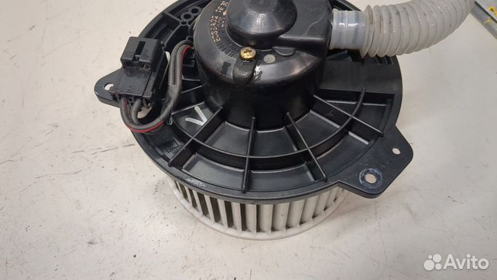 Двигатель отопителя Ford Maverick, 2002