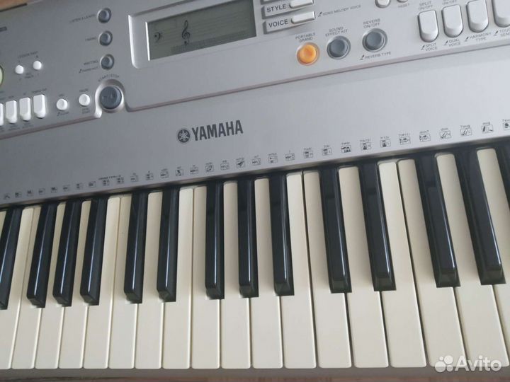 Синтезатор Yamaha E-303