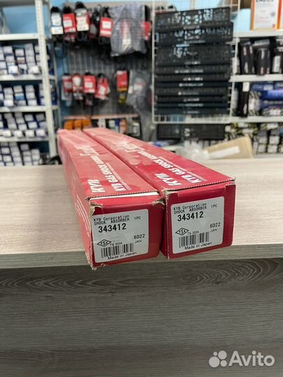 Амортизатор задний Mazda 3 03-08