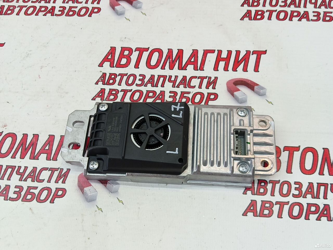 Зарядка беспроводная левая Lixiang L7 ultra