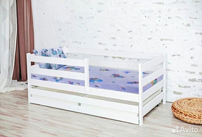 Кроватка детская с бортиком софа эко из массива