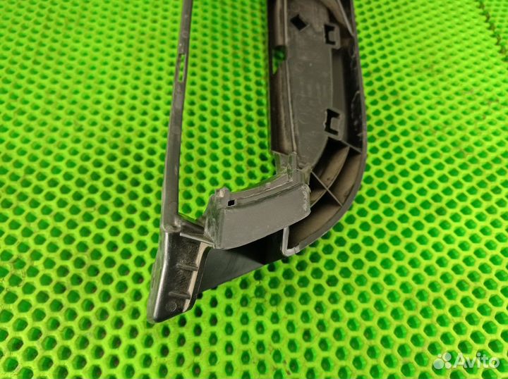 Решетка в бампер левая L BMW 1