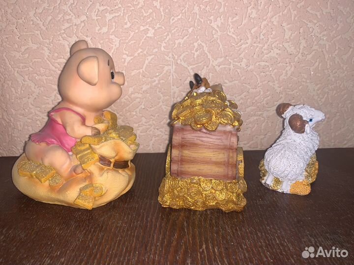 Сувениры, статуэтки, копилка бык