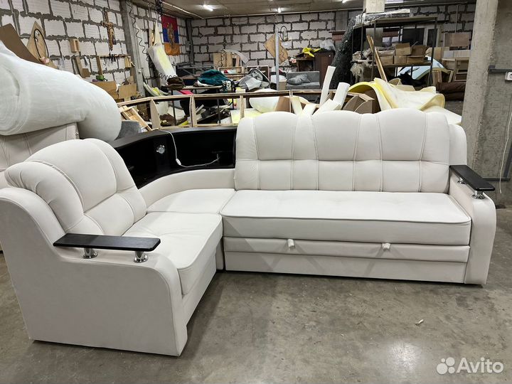 Угловой диван