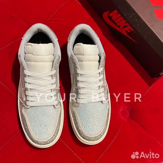 Кроссовки женские Nike air jordan