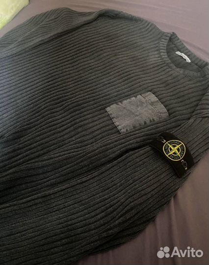 Свитер муской stone island