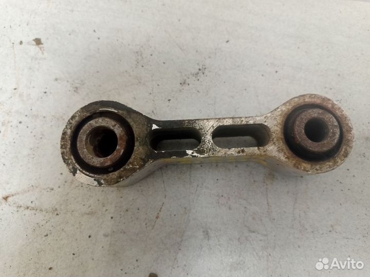 Тяга задняя поперечная