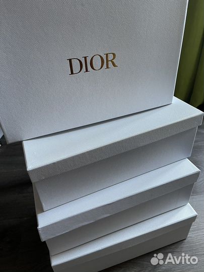 Набор чашек с блюдцами Dior