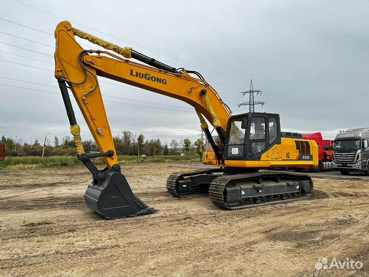 Требуется оператор экскаватора Вахта