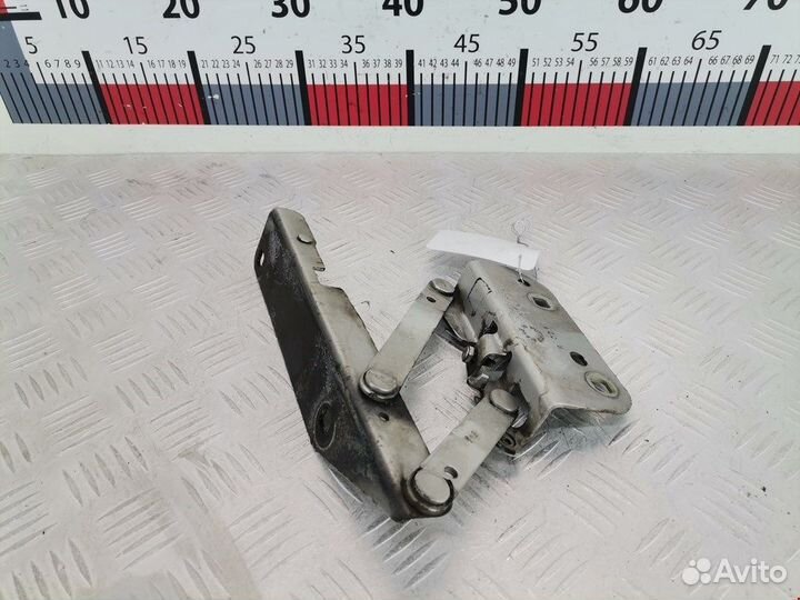 Петля капота правая для Jeep Commander 55369114AC