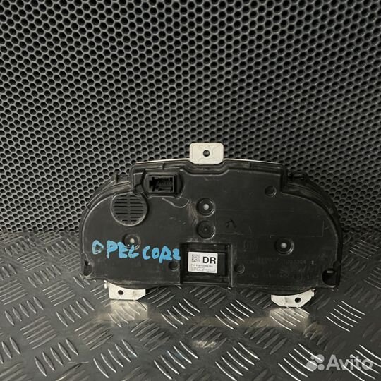 Панель приборов Opel Corsa