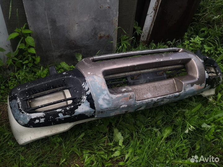 Бампер передний