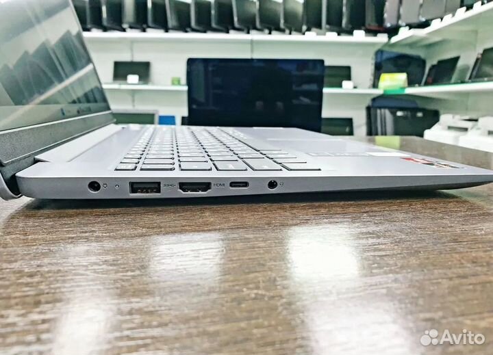 Ноутбук Lenovo Slim 3 (1TB SSD M.2, Ryzen 7320U)