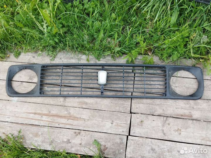 Решетка радиатора niva 2121