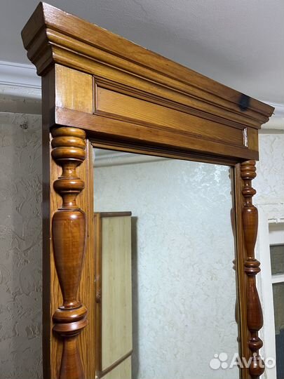 Зеркало старинное напольное с тумбой