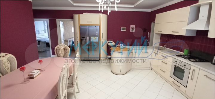 3-к. квартира, 105,8 м², 3/3 эт.