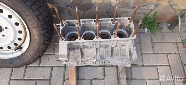 Головка блока цилиндра азлк 412