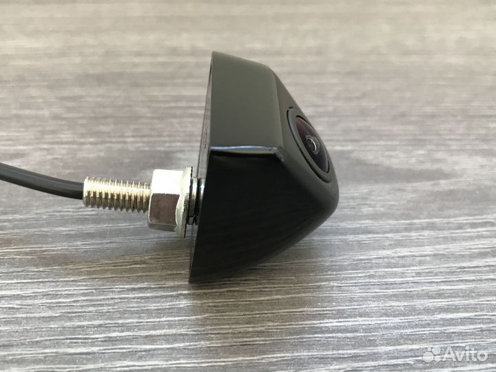 Камера заднего вида на шпильке Fisheye CCD 170