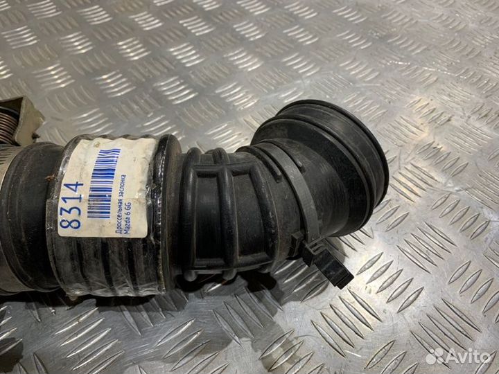 Патрубок воздушного фильтра Mazda 6 Gg