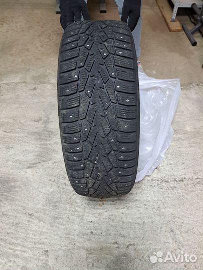 Nokian Tyres Hakkapeliitta 7 SUV 215/60 R17 100