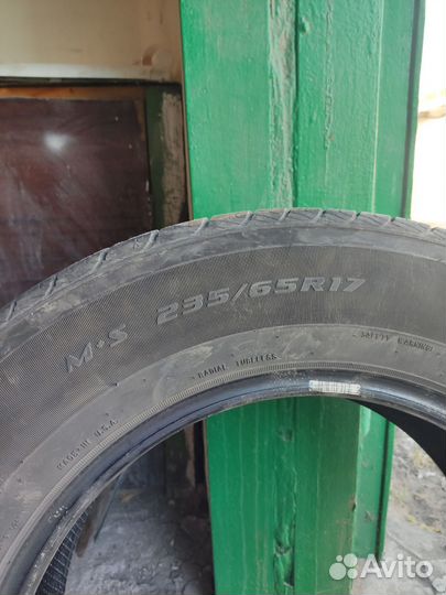 Douglas All Season 235/65 R17