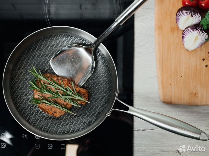 Сковорода, для всех типов плит: 22, 24, 26, 28 см