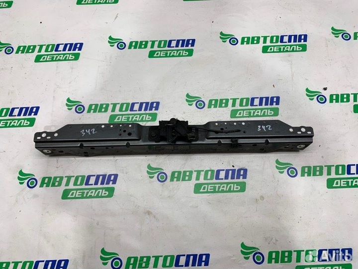 Планка радиаторов передняя Opel Astra J хетчбек