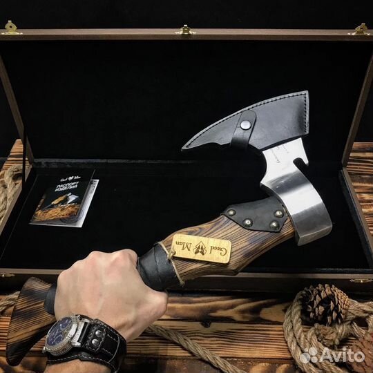 Топор ручной работы №5 (Ясень, натуральная кожа)