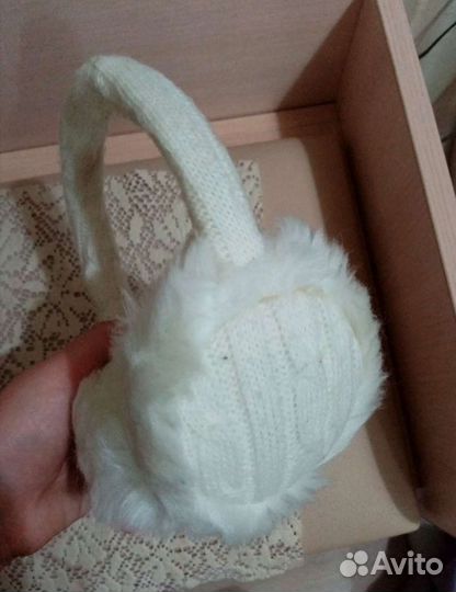 Шапка-ушанка и меховые наушники