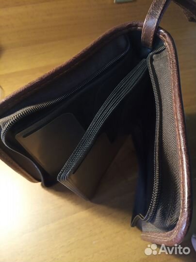 Портмоне из натур. кожи для CD и DVD дисков, новое