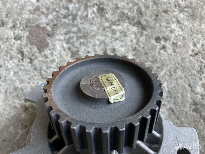 Помпа водяная Audi A6 / Ауди 90, 8C0