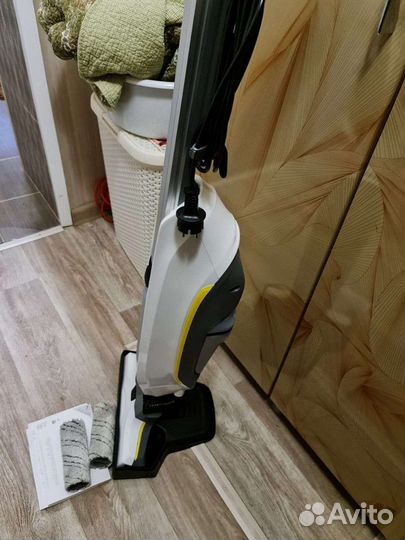 Аппарат для влажной уборки Karcher FC5 Premium