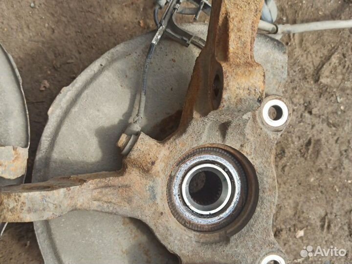 Поворотный кулак mitsubishi lancer 10