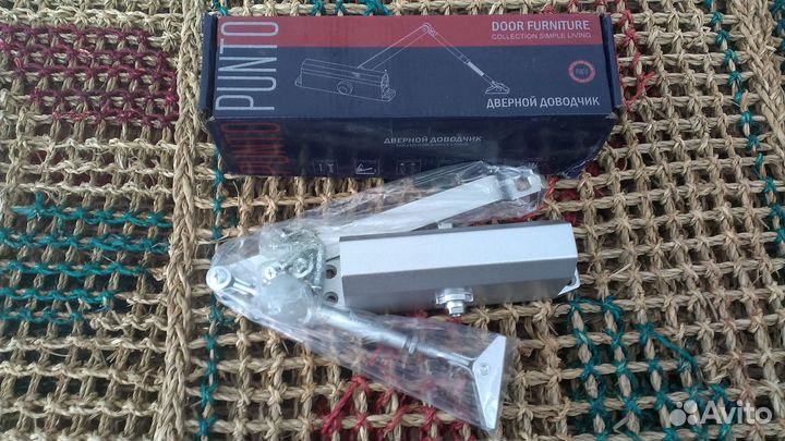 Доводчик двери