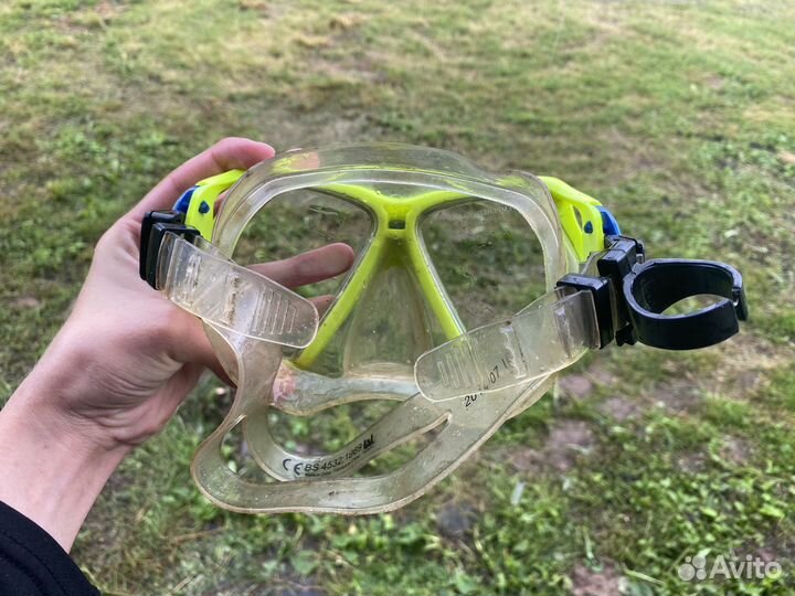 Очки для плавания