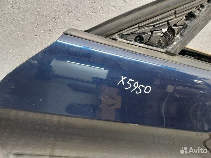 Дверь левая передняя BMW 3 E90, E91, E92, E93, 2010