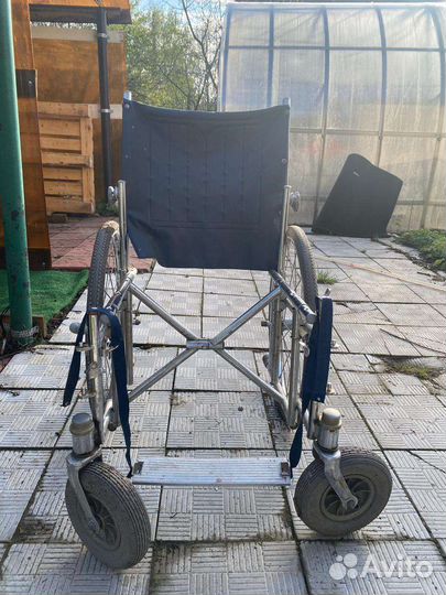 Инвалидная коляска (на запчасти)