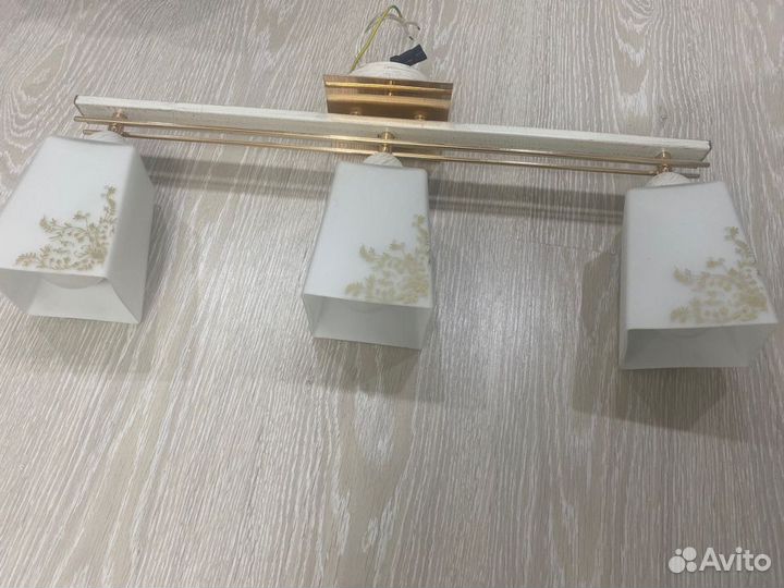 Люстра потолочная подвесная и 2 бра настенных