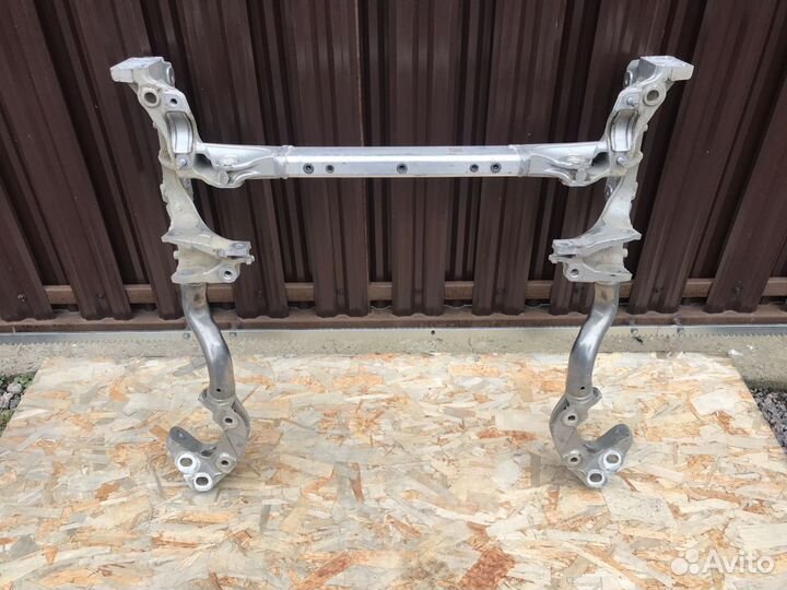 Подрамник передний Audi Q7 Q8 Touareg CR