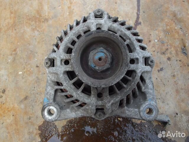 Генератор 23100EM01A Nissan Tiida C11 Тиида