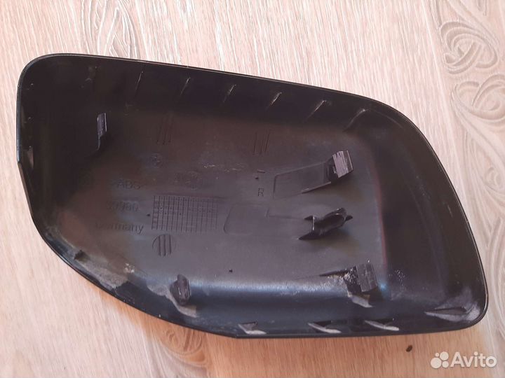 Корпус правого зеркала BMW E60