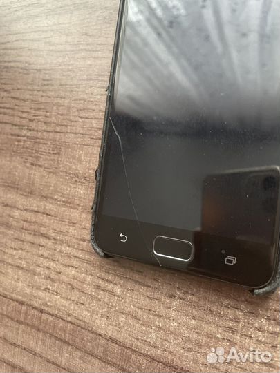 Телефон Zenfone 4 Max